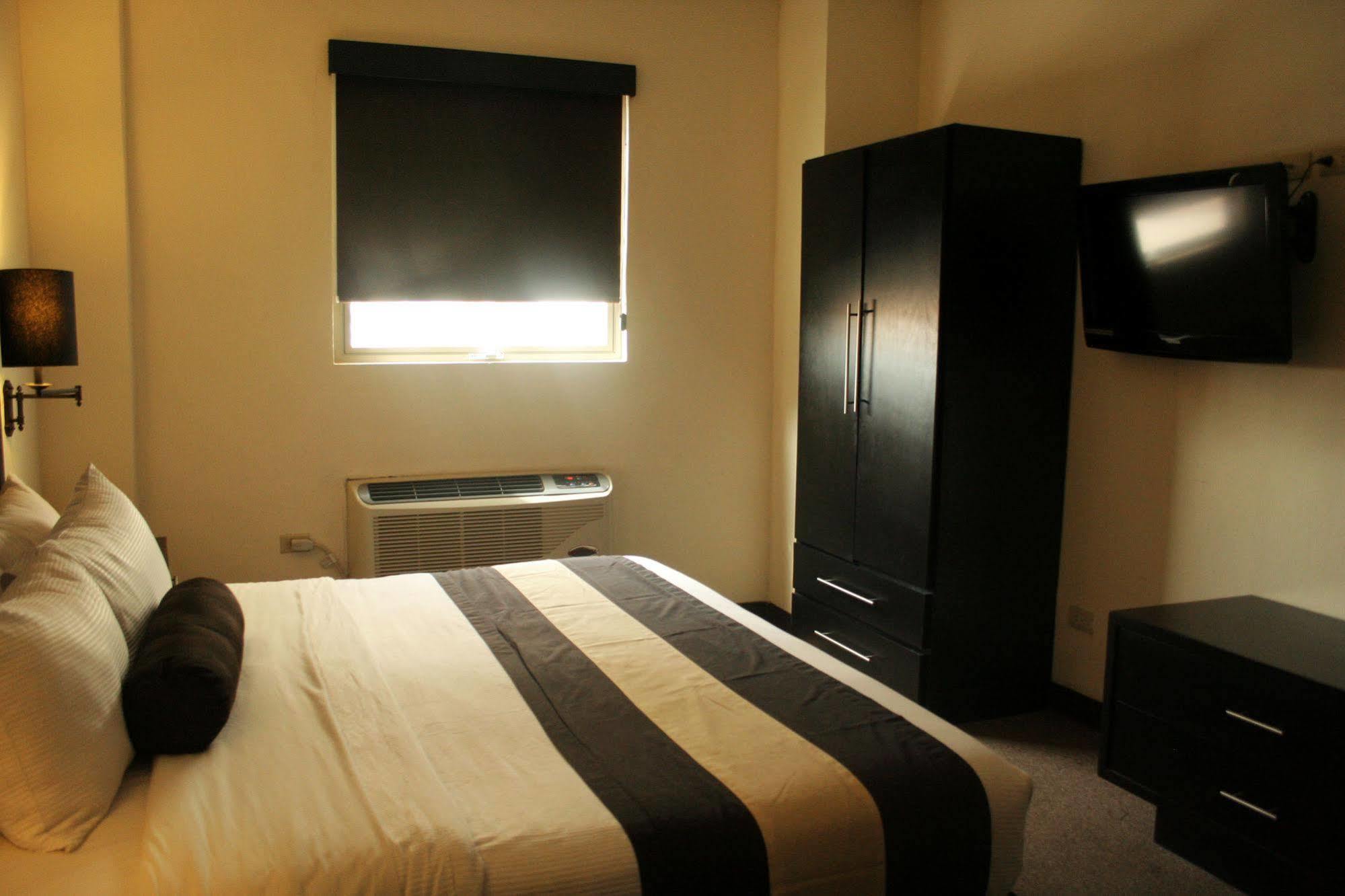 Hotel El Camino Inn & Suites Reynosa Exteriör bild